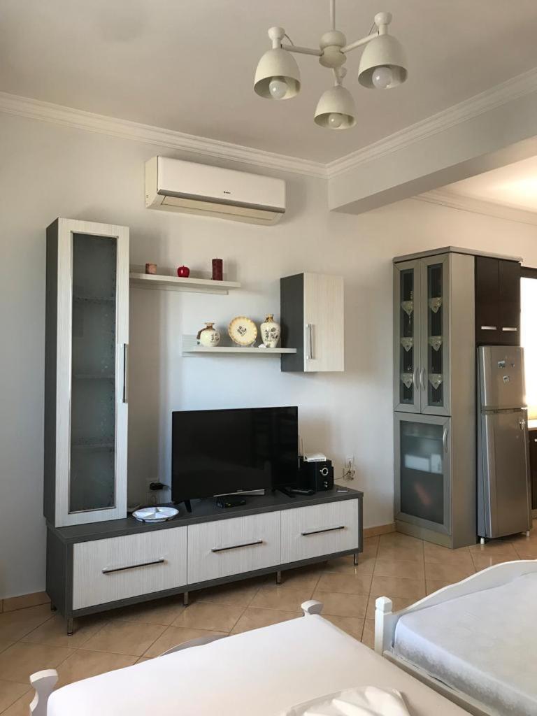 Alfa Apartaments Sarande Exterior photo