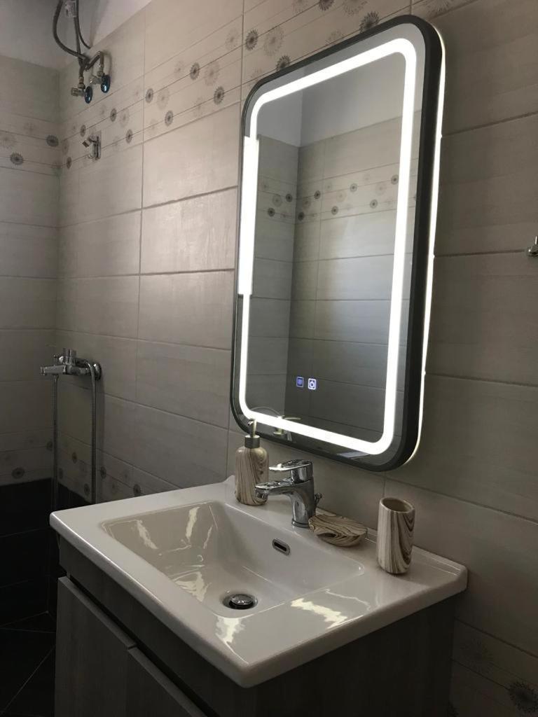 Alfa Apartaments Sarande Exterior photo